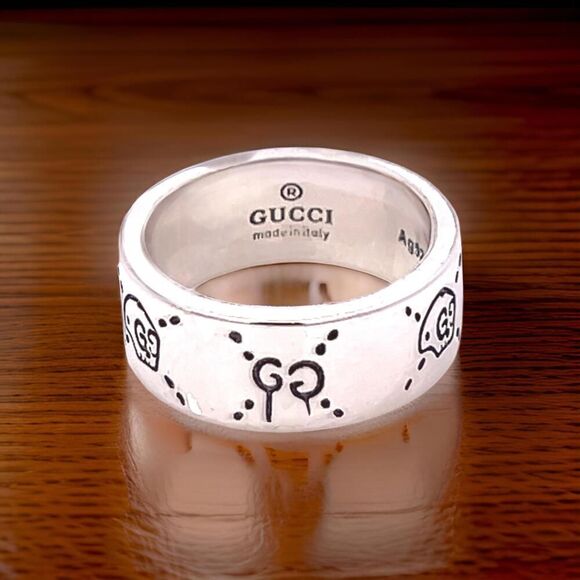 Gucci Estate Engraved Ring Size 8 Sterling Silver 8.5 mm Height G49 - Picture 1 of 11